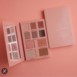 NIB Kenia Ontiveros Glow And Go Kit